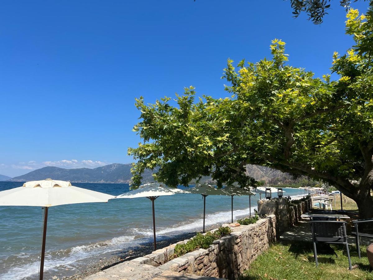 Mangata Seaside Hotel Rovies Exterior foto